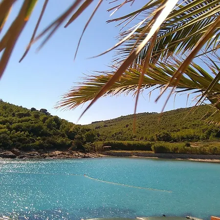 Village T.n. Milna 3* Vis